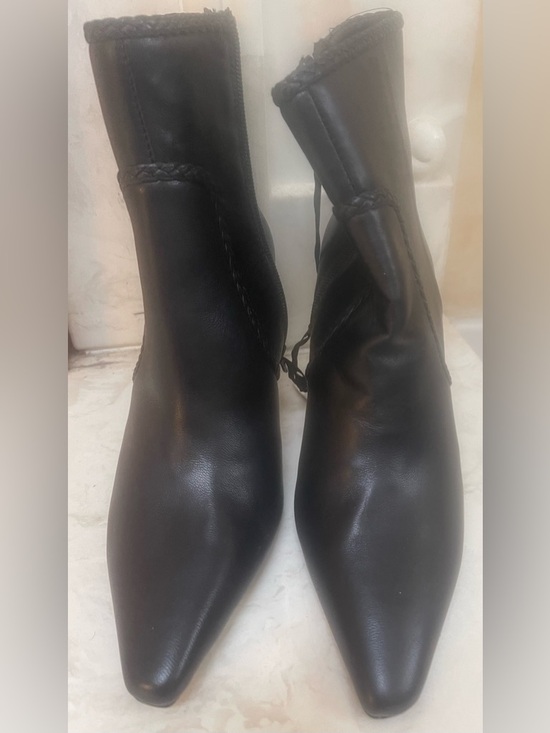 Express Shoes - Express Black Pointed Toe Ankle Booties